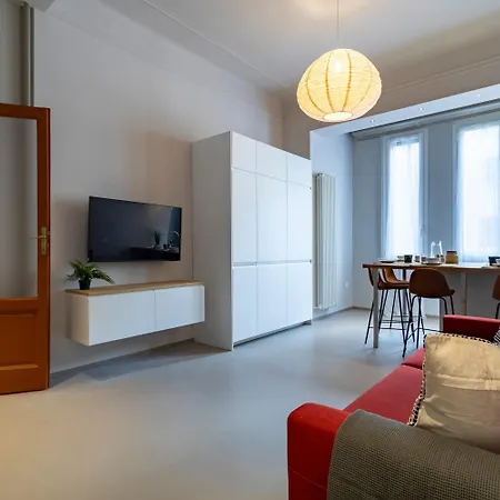 Liberty House ميلان